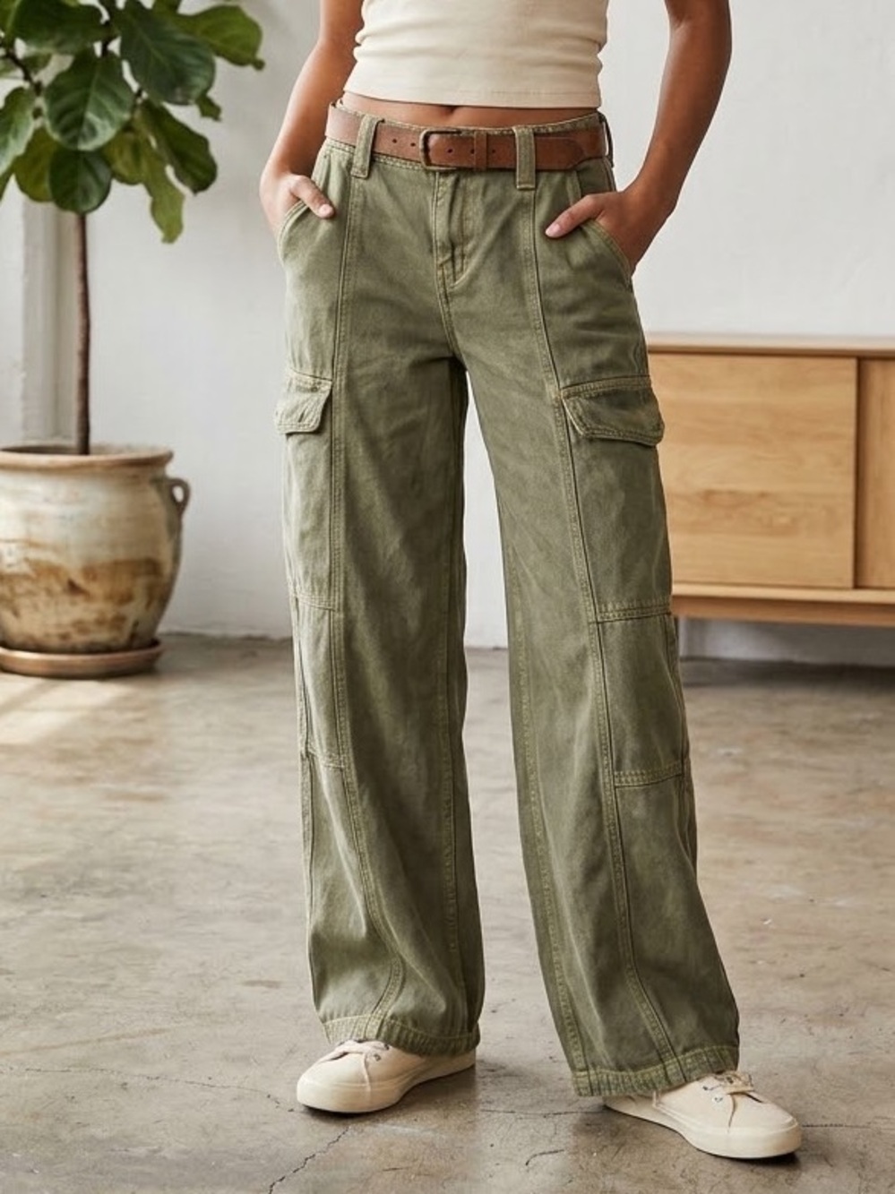 Women’s Pacsun Olive Cargo Pants - Relaxed Fit